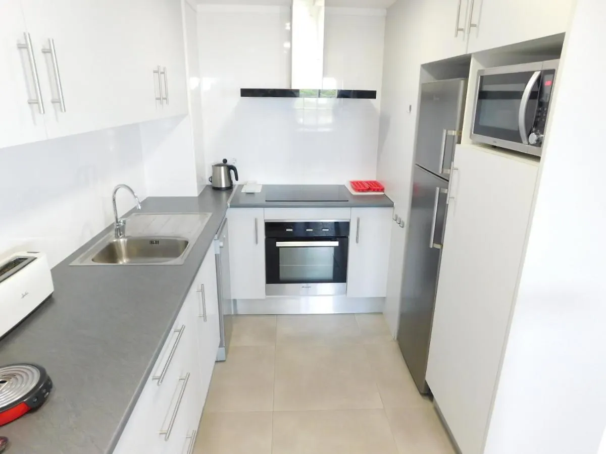 Gmid Immo Apartamento Oasis 로지즈 0*,  스페인