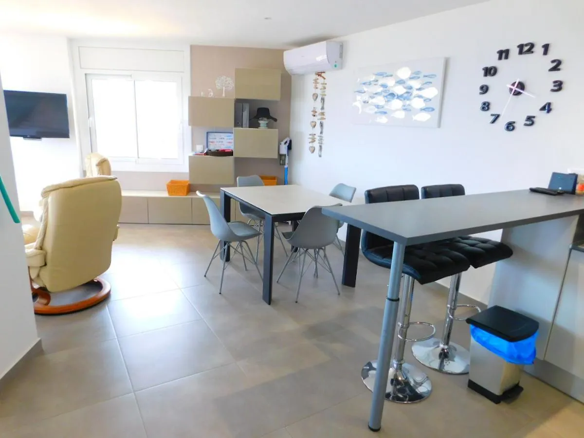 Gmid Immo Apartamento Oasis 로지즈 아파트